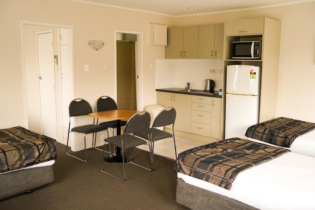 Alpers Lodge & Conference Centre Auckland Bagian luar foto